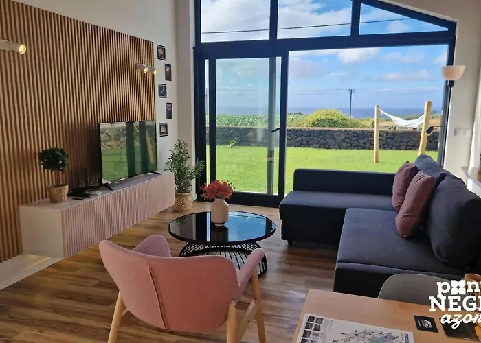 Photography House By Pontanegraazores