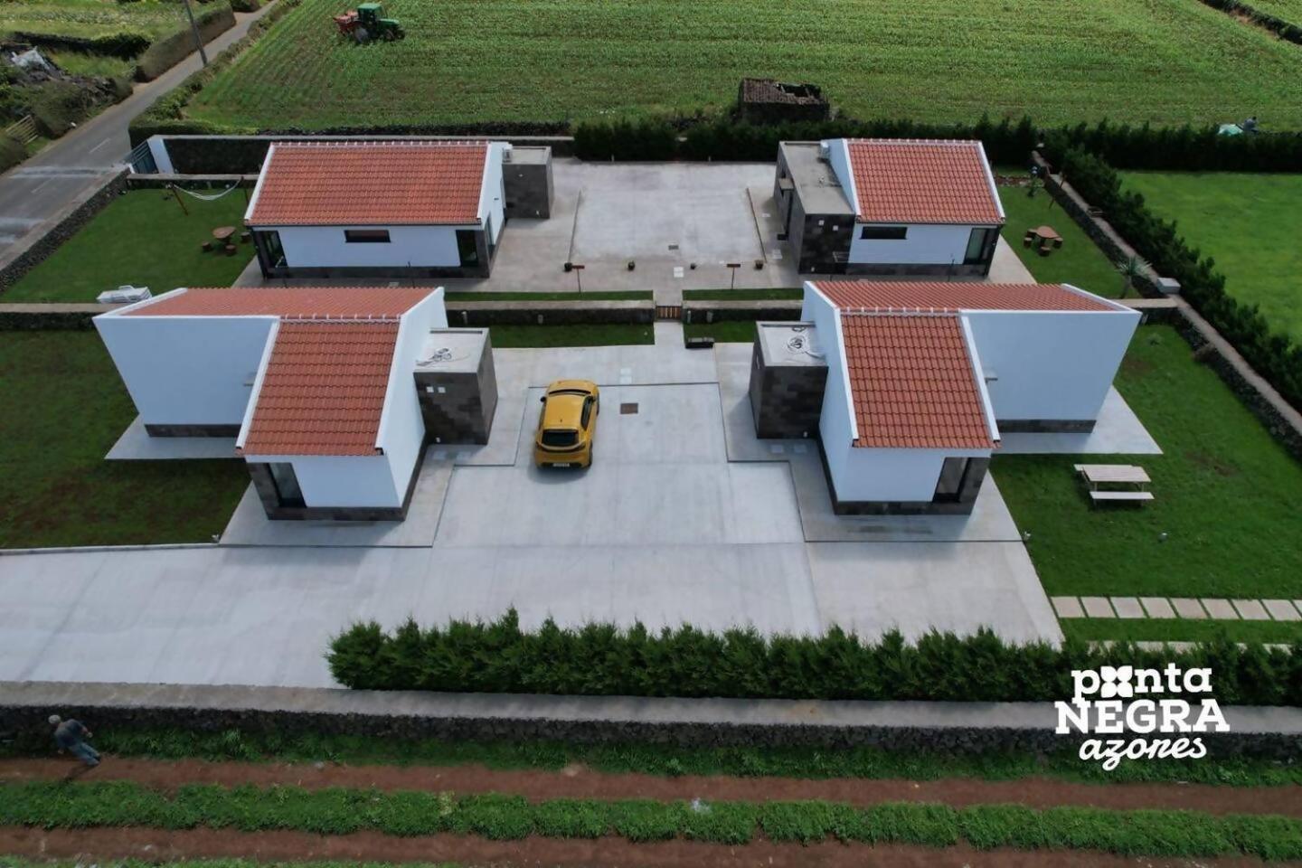 Photography House By Pontanegraazores Altares